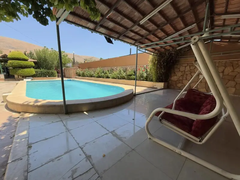 Luxury 4-Bedroom Villa with Private Pool and Garden - Exclusive Residence